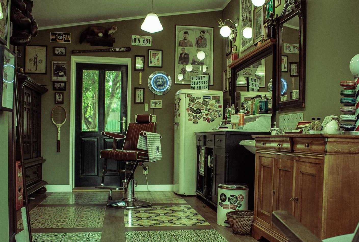 Peterˇs Barbershop Moldava nad Bodvou